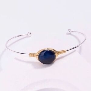 Navy Blue Dainty Wire Stone Bracelet